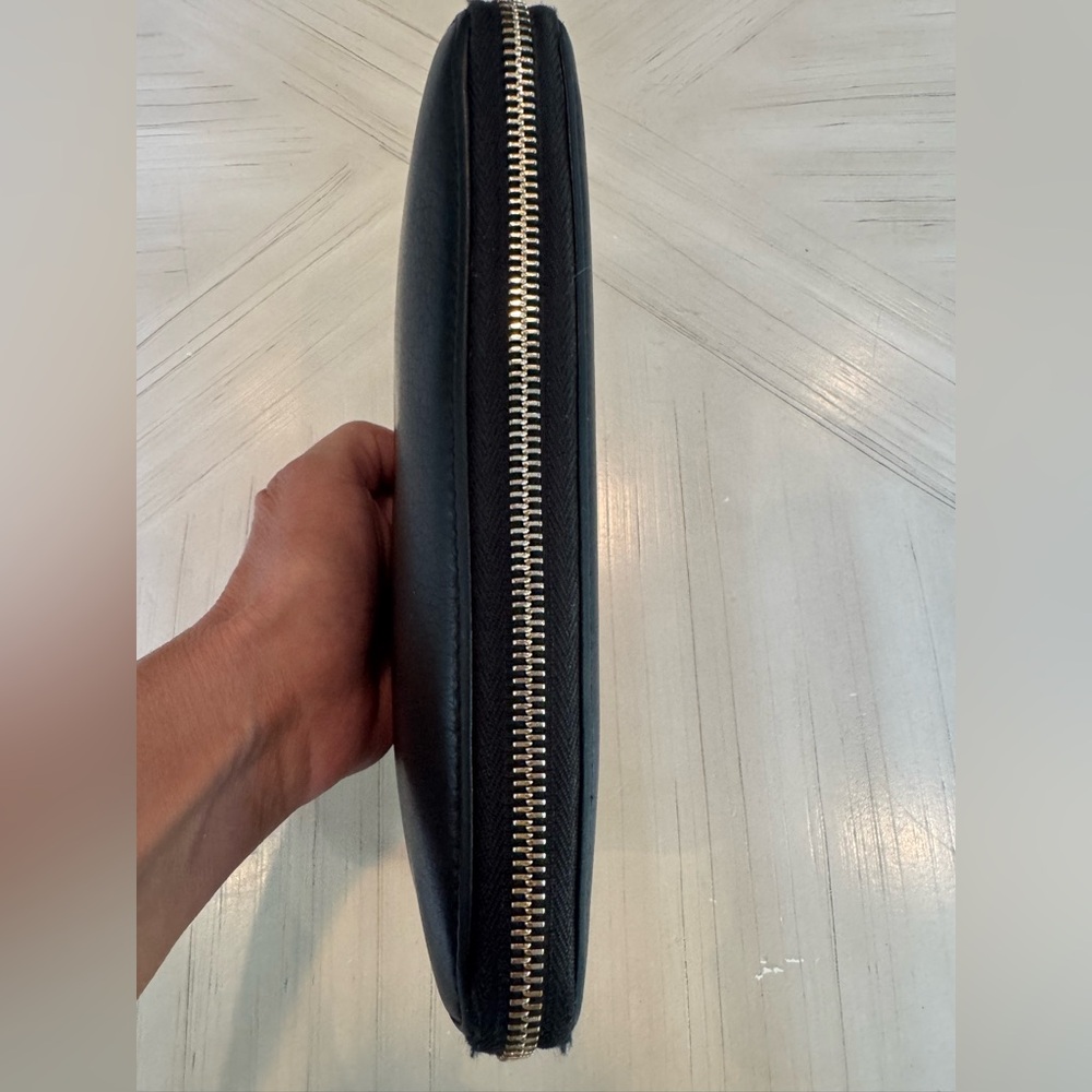 🛍️HP🛍️AUTHENTIC GUCCI👜 Soho Pebbled Leather Zip Around Long Wallet (Black) - Picture 8 of 15